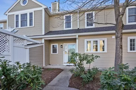 310 Tilden Commons Ln #310, Braintree, MA 02184