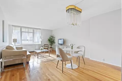 280 Boylston St #109, Newton, MA 02459