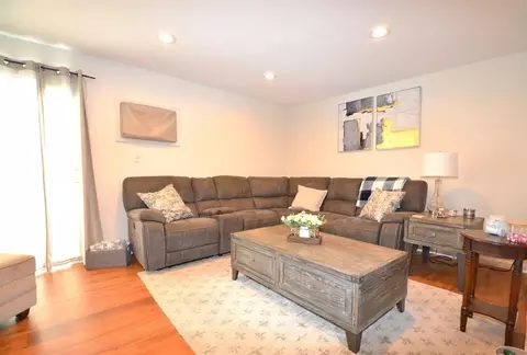 168 Hart St #63, Taunton, MA 02780