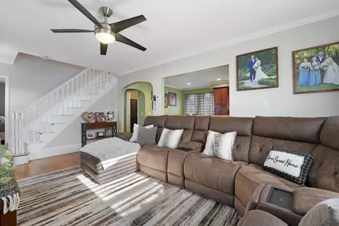 10 Wayne St, Fall River, MA 02721 photo 11