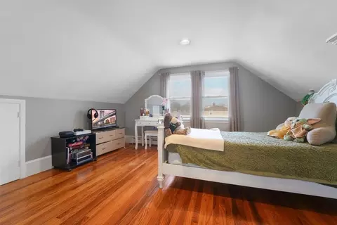 10 Wayne St, Fall River, MA 02721 photo 21