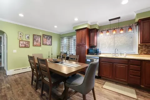 10 Wayne St, Fall River, MA 02721 photo 9