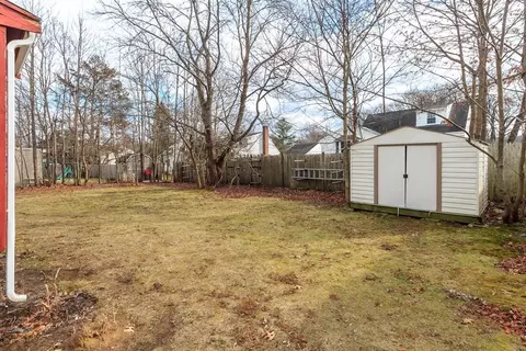 30 Springvale Rd, Reading, MA 01867 photo 5