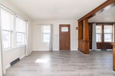 60 Roy St, Chicopee, MA 01013 photo 7