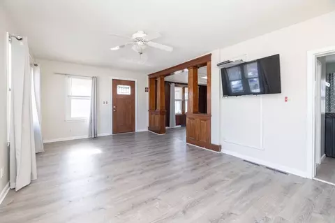 60 Roy St, Chicopee, MA 01013 photo 8