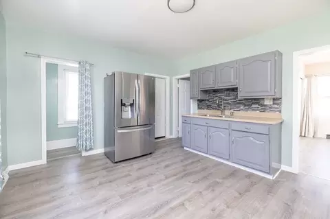 60 Roy St, Chicopee, MA 01013 photo 16