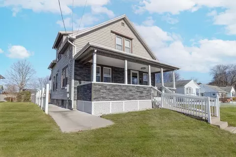 60 Roy St, Chicopee, MA 01013 photo 3