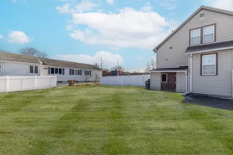 60 Roy St, Chicopee, MA 01013 photo 37