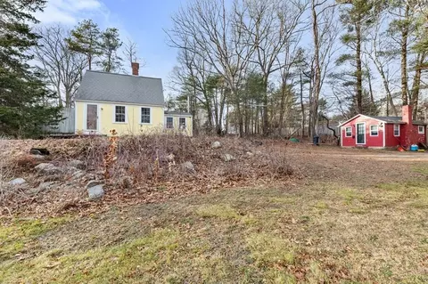 23 Lake St, Kingston, MA 02364