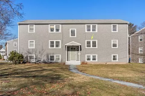 22 Beacon Ave #4, Newburyport, MA 01950