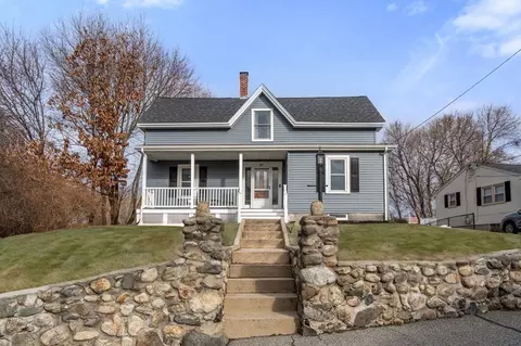 45 Chestnut St, Woburn, MA 01801