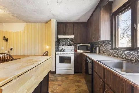 5 Bartlett Rd, Randolph, MA 02368 photo 7