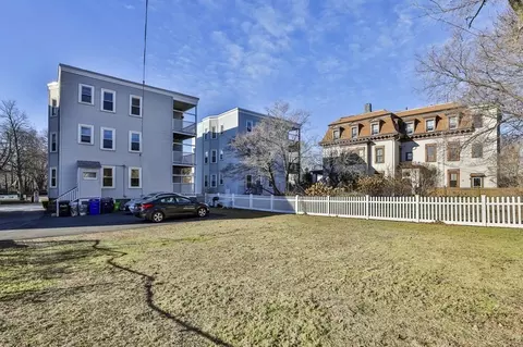20 Everett St, Boston, MA 02122 photo 41