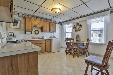 20 Everett St, Boston, MA 02122 photo 32