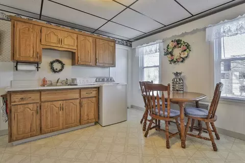 20 Everett St, Boston, MA 02122 photo 33