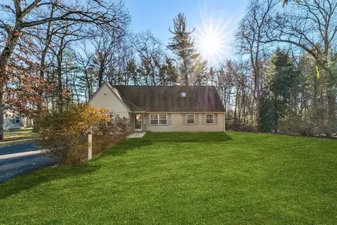184 Forest St, Bridgewater, MA 02324