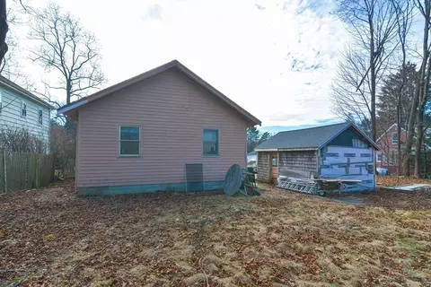 29 Union St, Millis, MA 02054 photo 6