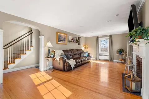 38 Fox Rd, Wakefield, MA 01880 photo 3