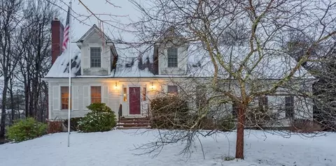 21 Fieldstone Cir, Whitman, MA 02382