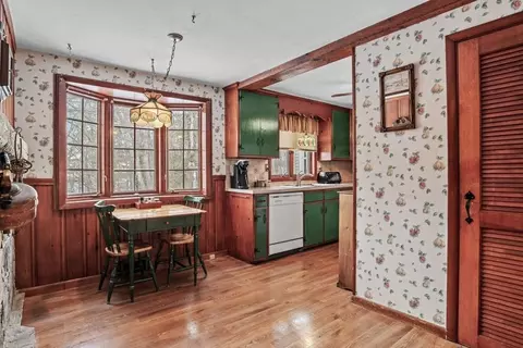 64 Timothy Cir, Springfield, MA 01119 photo 8