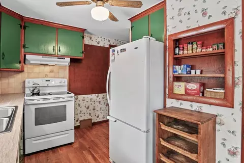 64 Timothy Cir, Springfield, MA 01119 photo 5