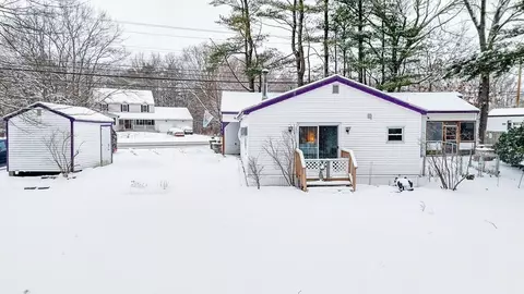 126 Beach Rd, Salisbury, MA 01952
