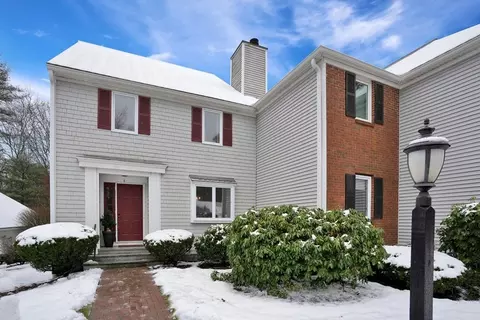 225 Lincoln St #G1, Duxbury, MA 02332
