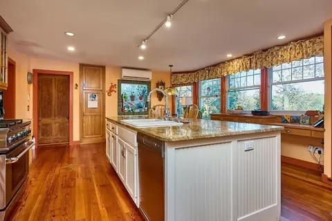 42 Cushman Rd, Leverett, MA 01054 photo 3