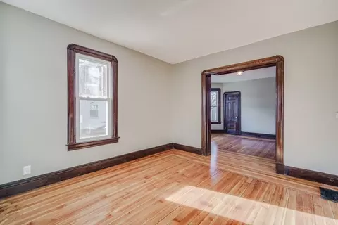 64 Colonial Ave, Springfield, MA 01109 photo 8