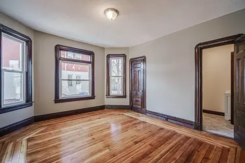 64 Colonial Ave, Springfield, MA 01109 photo 3