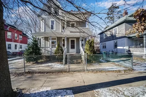 64 Colonial Ave, Springfield, MA 01109 photo 23