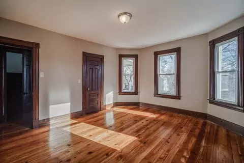 64 Colonial Ave, Springfield, MA 01109 photo 6
