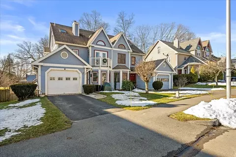 17 Blithewood Ter, Worcester, MA 01604 photo 3
