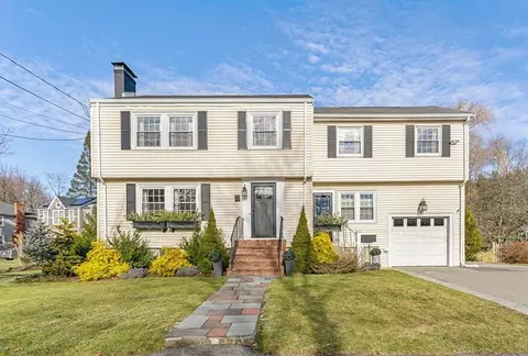 35 Howe Rd, Needham, MA 02492