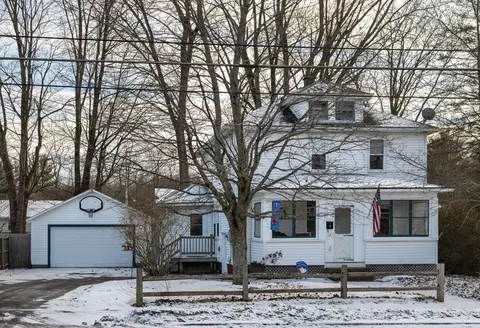 61 Bridge Rd, Northampton, MA 01062