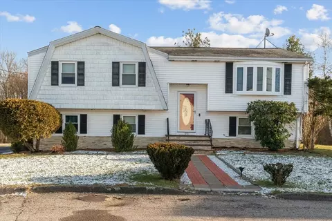 100 Chestnut Cir, Randolph, MA 02368