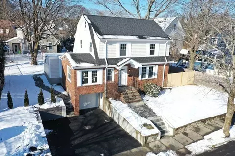 346 Cross St, Belmont, MA 02478