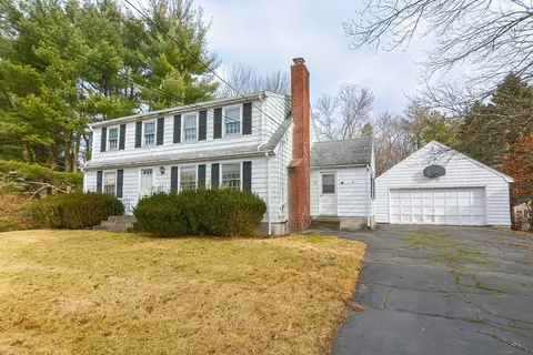 45 Prescott St, Attleboro, MA 02703