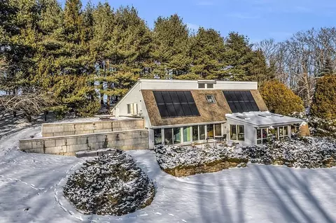 296 Boston Rd, Groton, MA 01450