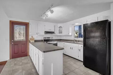 29 Wilson St, Reading, MA 01867 photo 13