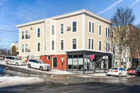 83 Main St #3, Amesbury, MA 01913