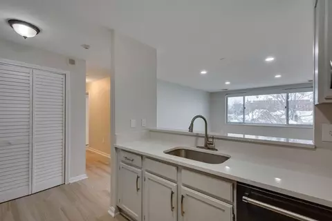 30 Chelsea St #501, Everett, MA 02149