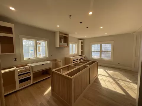 67 Brittany Dr, Cotuit, MA 02635 photo 4