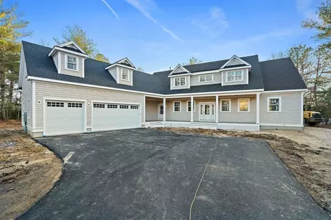 67 Brittany Dr, Cotuit, MA 02635 photo 3
