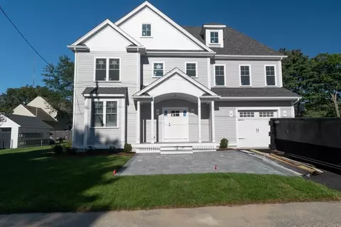 246 Hunnewell St #1, Needham, MA 02494