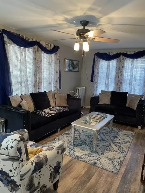 23 Preston St, Springfield, MA 01109 photo 7