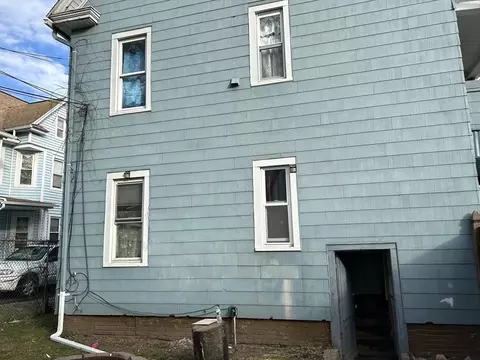 74-76 Knox St, Springfield, MA 01105 photo 6