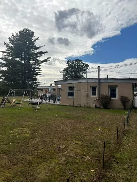 139 Root Rd, Westfield, MA 01085