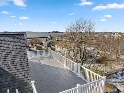 Exterior - 33 Warfield Ave, Hull, MA 02045 photo 5 of 8