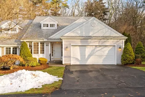 378 Pinehurst #378, East Longmeadow, MA 01028